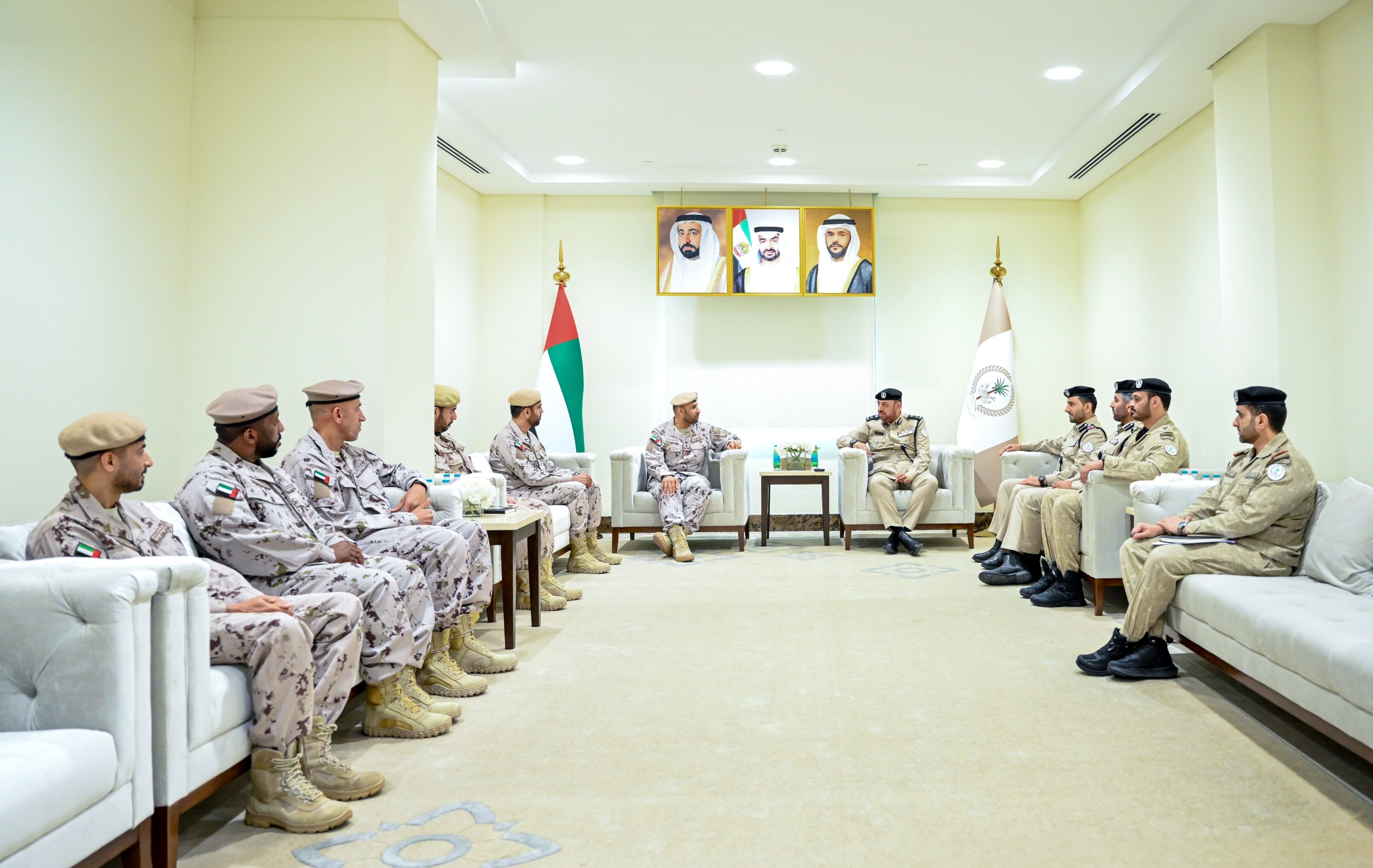 شرطة الشارقة وحرس الرئاسة يعززان التعاون المشترك