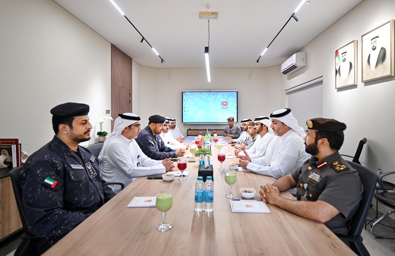 شرطة الشَّارقة تبحث تعزيز التَّكامل الأمنيّ وكفاءَة العمل الحدوديّ في منفذ خطمَة ملاحة