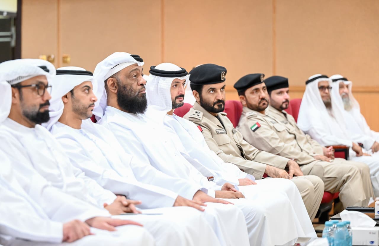 شرطة الشارقة تنظم ورشة تدريبية بعنوان صوت المجتمع بالتعاون مع دائرة الشؤون الإسلامية