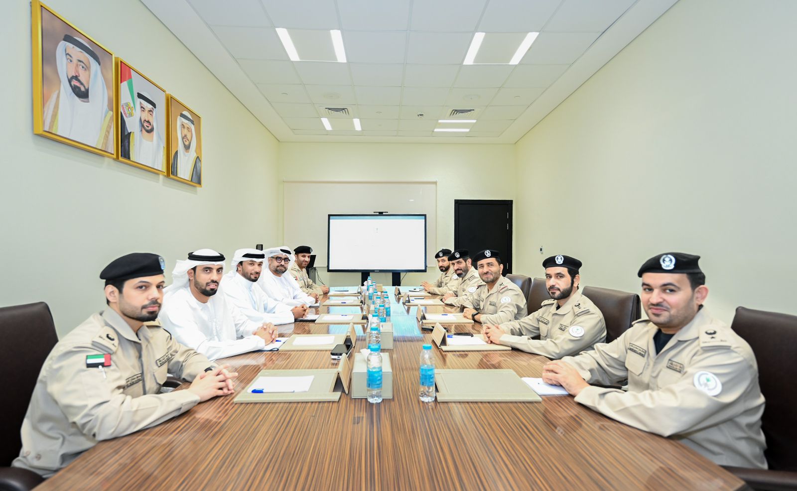 ترأس سعادة العميد ركن عمر الغزال الشامسي -مدير عام الإدارة العامة للعمليات والدعم الأمني بالقيادة العامة لشرطة الشارقة-، -رئيس اللجنة المشتركة- اجتماع لجنة تخطيط الحوادث المرورية ...